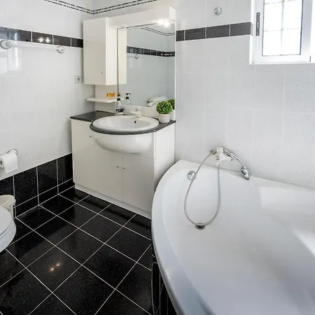 Center Katerina 아파트